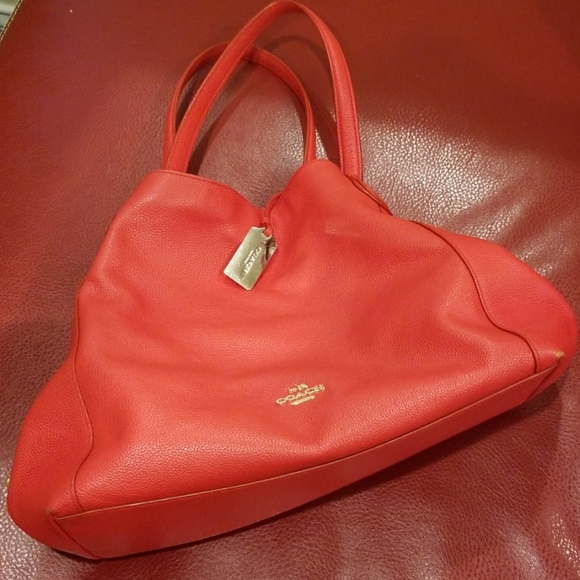 Beautiful ❤️ Red Coach Bag - Picture 5 of 7